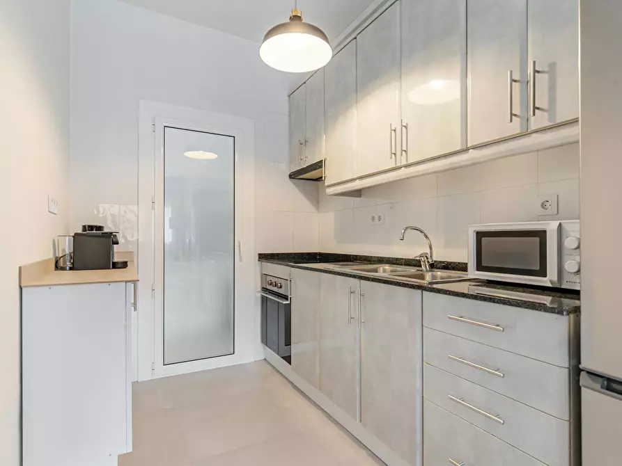 Immagine 6 di Appartamento in affitto  in Carrer de Roger de Flor a Barcelona