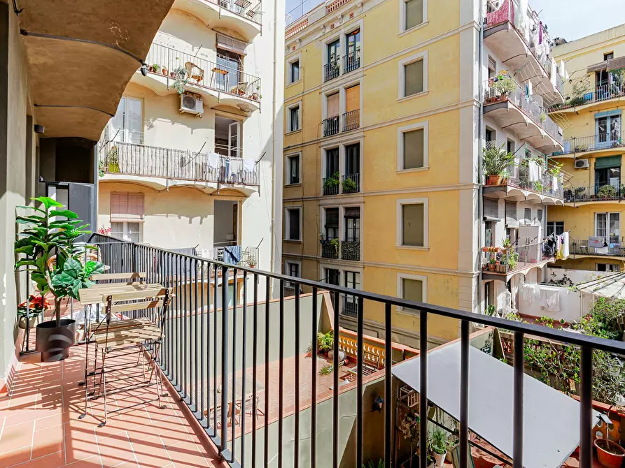 Immagine 2 di Appartamento in affitto  in Carrer del Notariat a Barcelona