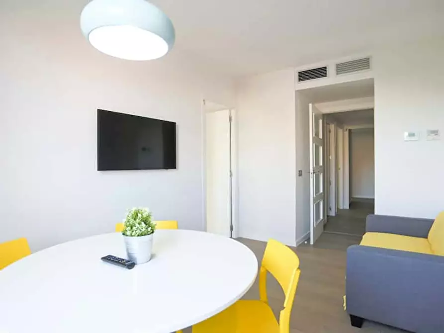 Immagine 5 di Camera in affitto  in Calle de Mira el Sol a Madrid