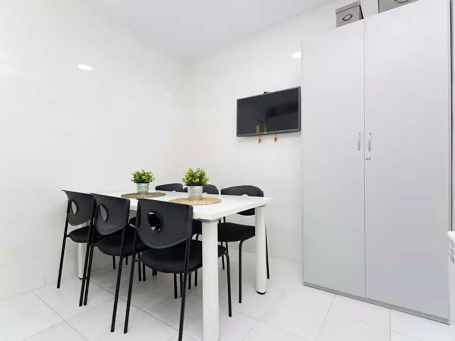 Immagine 3 di Camera in affitto  in Ronda de Toledo a Madrid