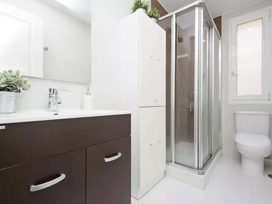 Immagine 6 di Camera in affitto  in Ronda de Toledo a Madrid