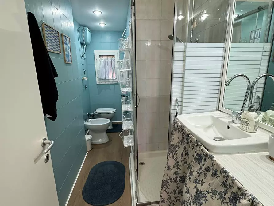 Immagine 4 di Casa indipendente in affitto  in Via Giuseppe Massarenti a Bologna