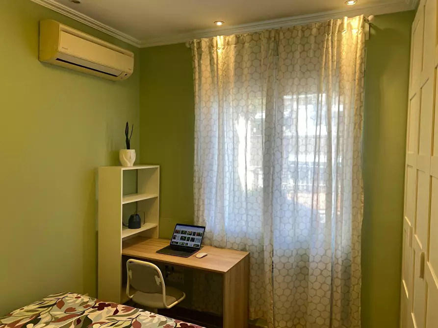 Immagine 4 di Camera in affitto  in Calle de Martín de Vargas a Madrid