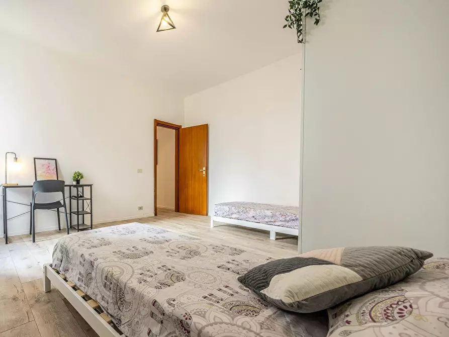 Immagine 2 di Camera in affitto  in Via Don Giovanni Bosco a Milano