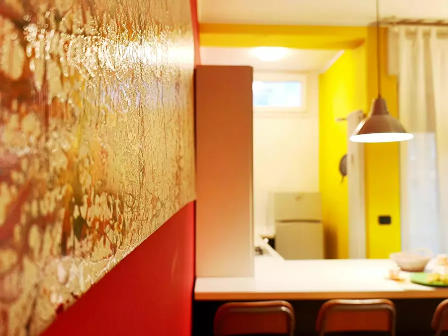 Immagine 5 di Appartamento in affitto  in Via Desenzano a Milano