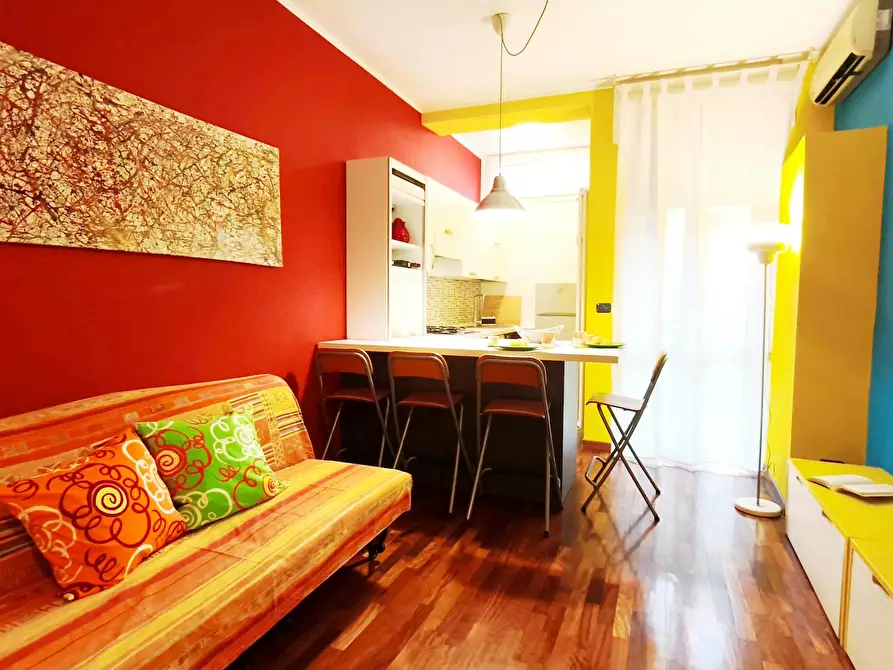 Immagine 3 di Appartamento in affitto  in Via Desenzano a Milano