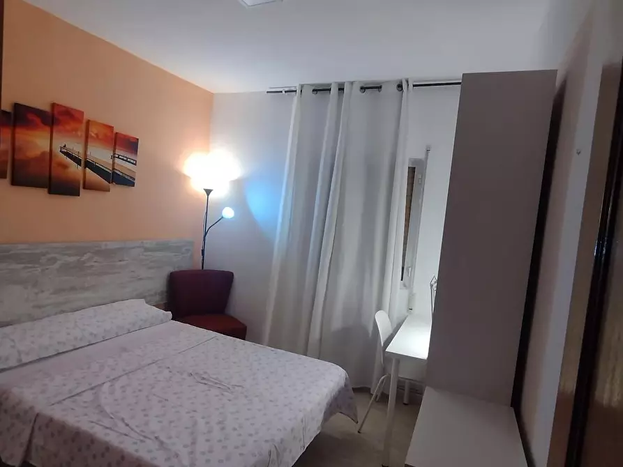 Immagine 2 di Camera in affitto  in Calle del Halcón a Madrid