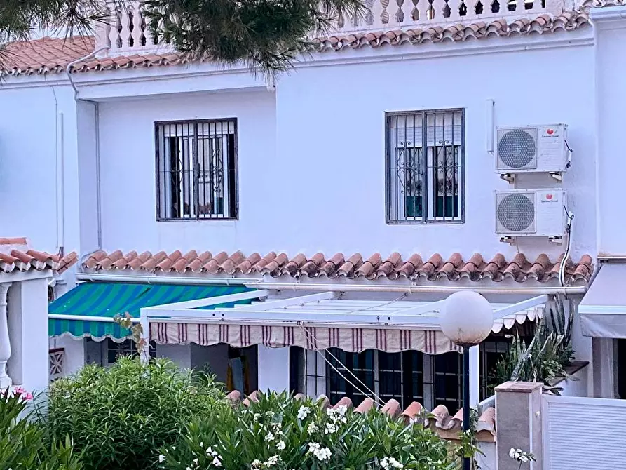 Immagine 5 di Camera in affitto  in Urbanización Balcón de Málaga a La Araña