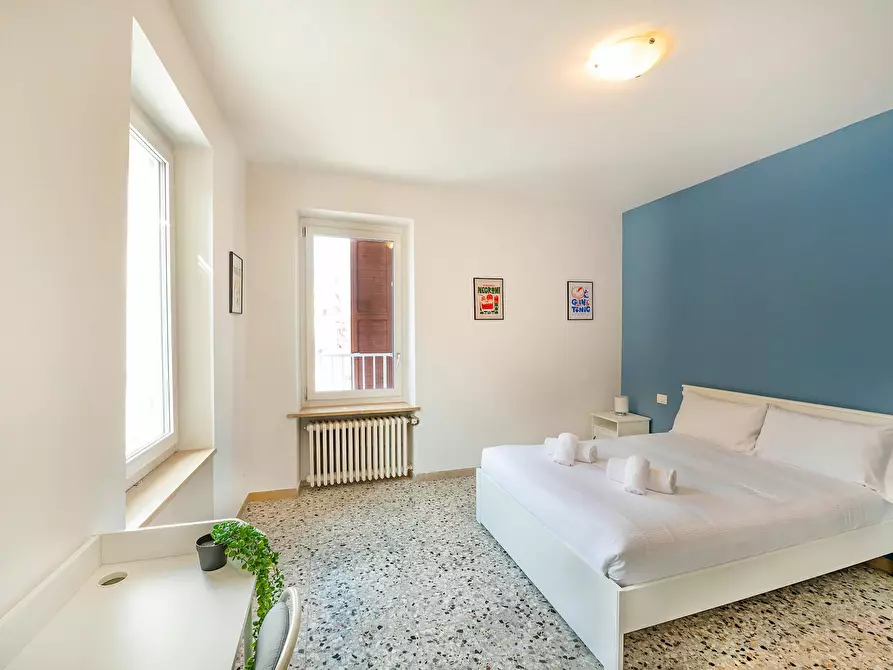 Immagine 8 di Camera in affitto  in Via Venti Settembre a Verona