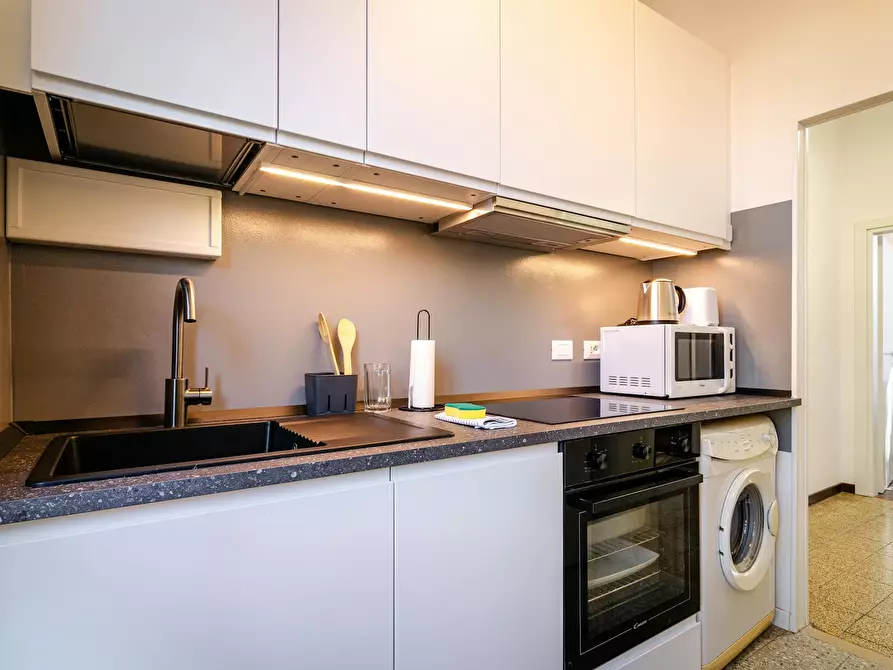 Immagine 6 di Appartamento in affitto  in Via Gastone Rossi a Bologna