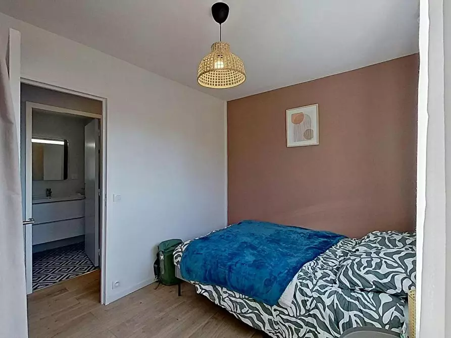 Immagine 5 di Camera in affitto  in Rue des Gens d'Armes a Caen