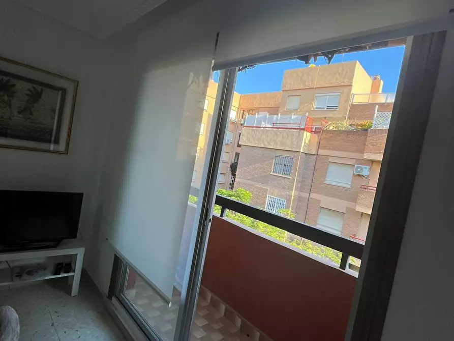 Immagine 8 di Camera in affitto  in Avinguda de Valladolid a Valencia