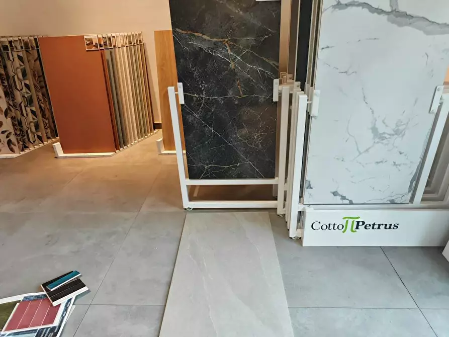 Immagine 10 di Camera in affitto  in Via Barisano da Trani a Roma