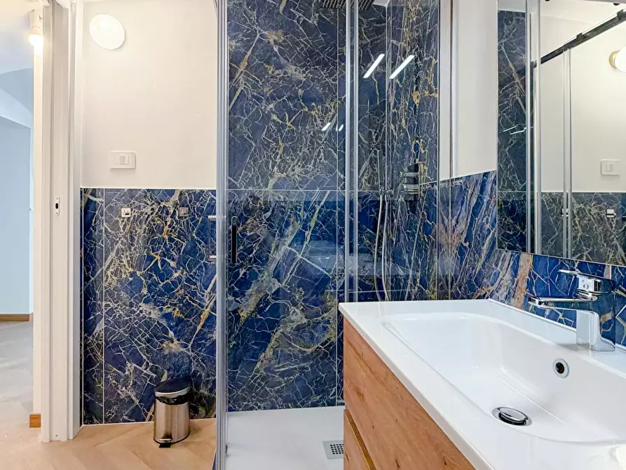 Immagine 10 di Appartamento in affitto  in Piazza Vittorio Veneto a Torino