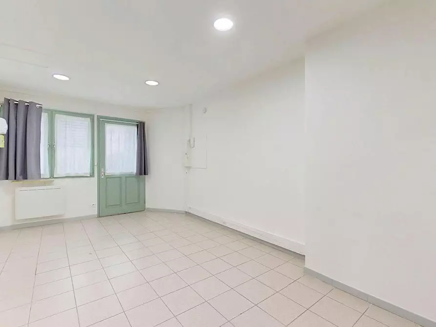 Immagine 2 di Appartamento in affitto  in Rue du Temple a Nîmes