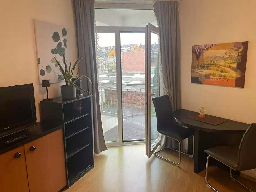 Immagine 8 di Appartamento in affitto  in Cranachstraße a Düsseldorf