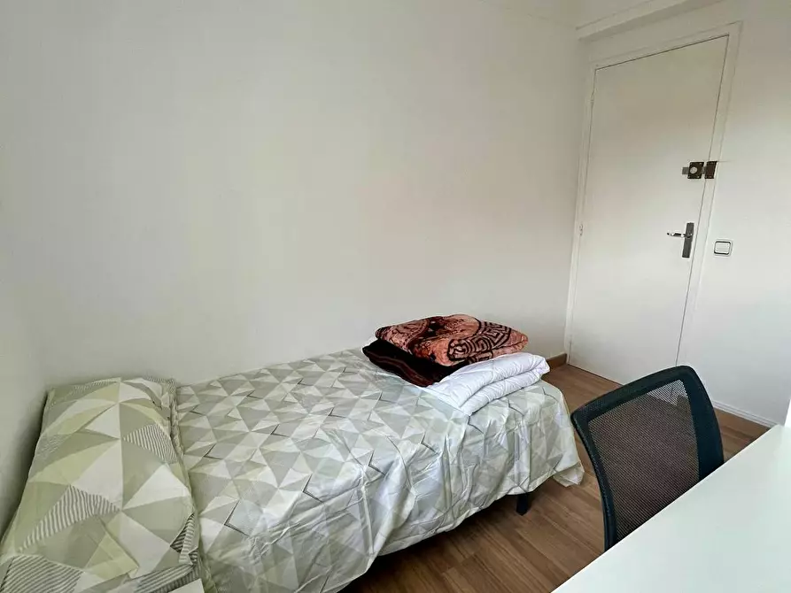 Immagine 2 di Camera in affitto  in Calle Colonia Santa Isabel a Sant Vicent Del Raspeig