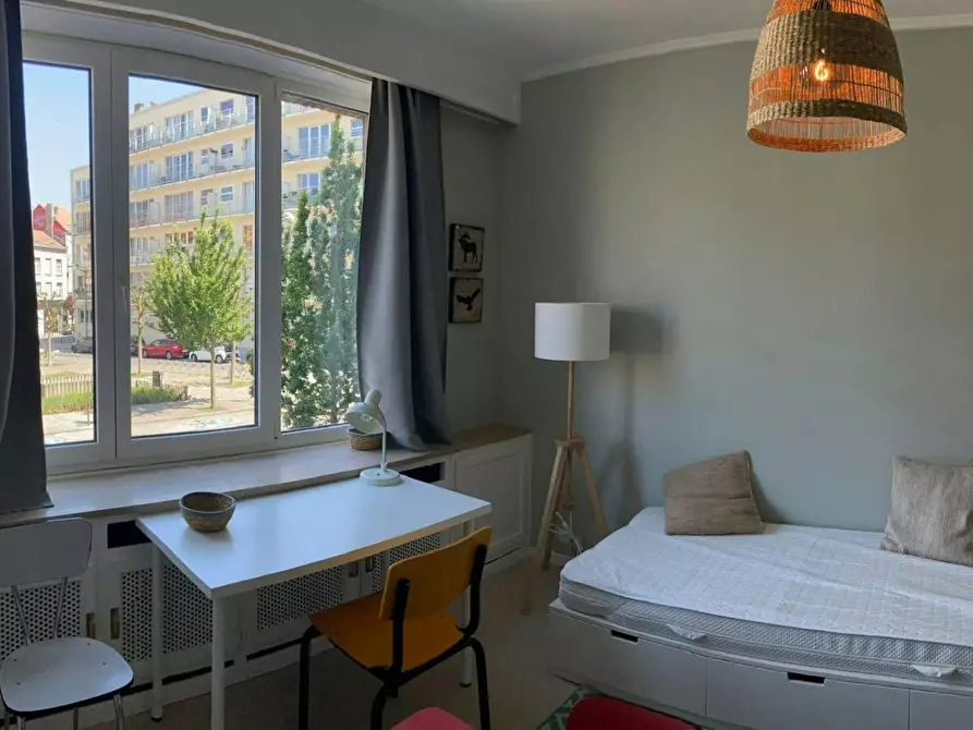 Immagine 1 di Appartamento in affitto  in Place de la Petite Suisse a Ixelles