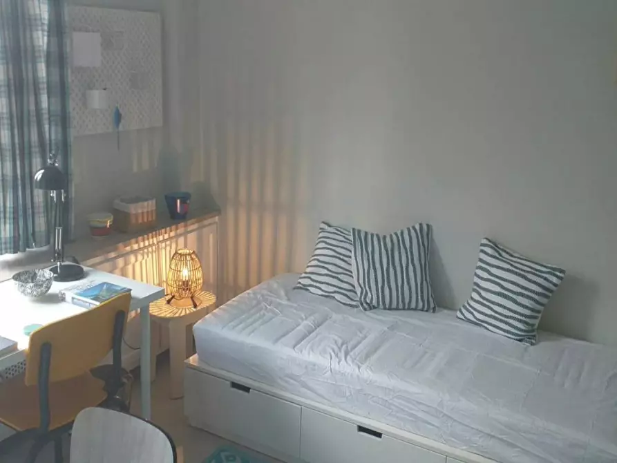 Immagine 2 di Appartamento in affitto  in Place de la Petite Suisse a Ixelles