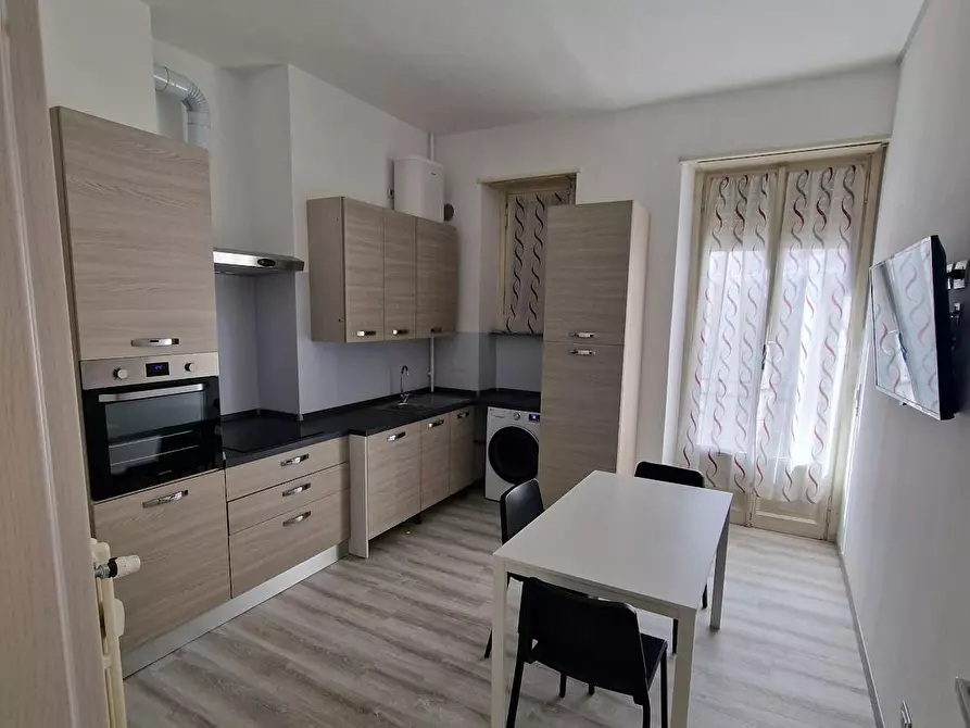 Immagine 3 di Camera condivisa in affitto  in Via Pesaro a Torino