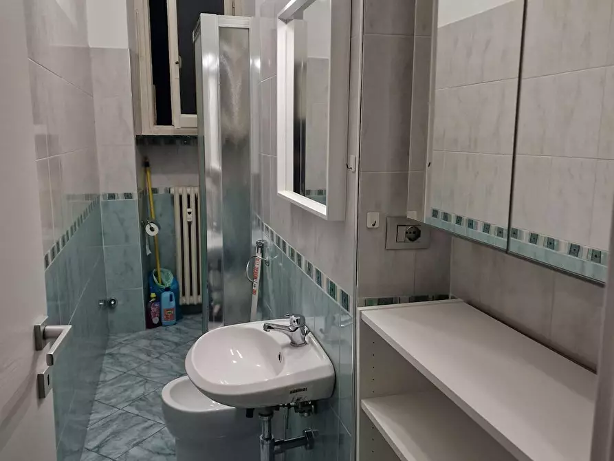 Immagine 5 di Camera condivisa in affitto  in Via Pesaro a Torino