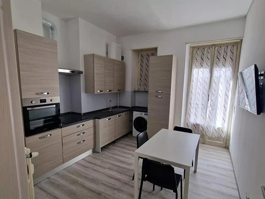 Immagine 3 di Camera in affitto  in Via Pesaro a Torino