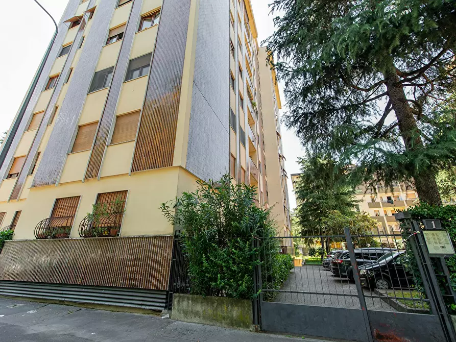 Immagine 4 di Camera in affitto  in Via della Marna a Milano