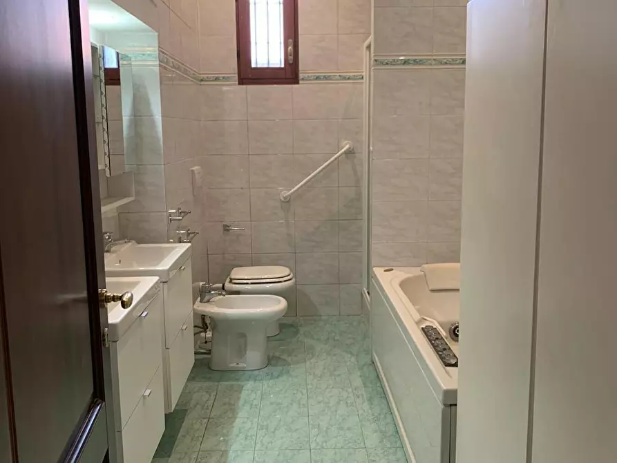 Immagine 5 di Camera in affitto  in Via Angelo Masina a Milano