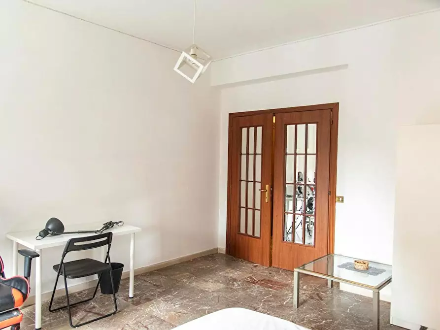 Immagine 4 di Camera in affitto  in Via Quirino Majorana a Roma