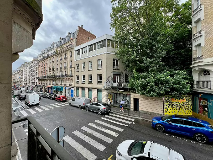 Immagine 5 di Appartamento in affitto  in Rue Damrémont a Paris 18