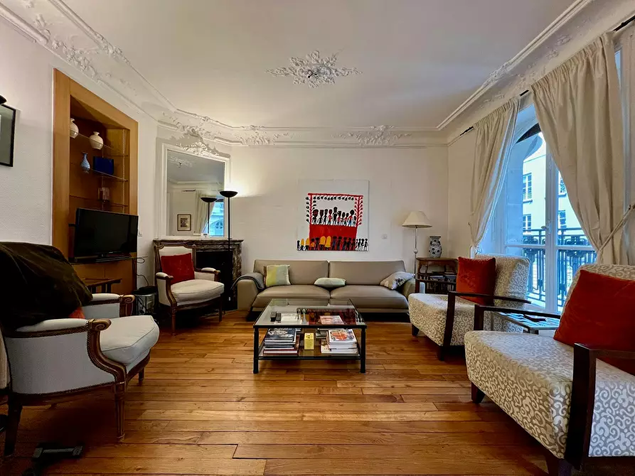 Immagine 1 di Appartamento in affitto  in Rue Damrémont a Paris 18
