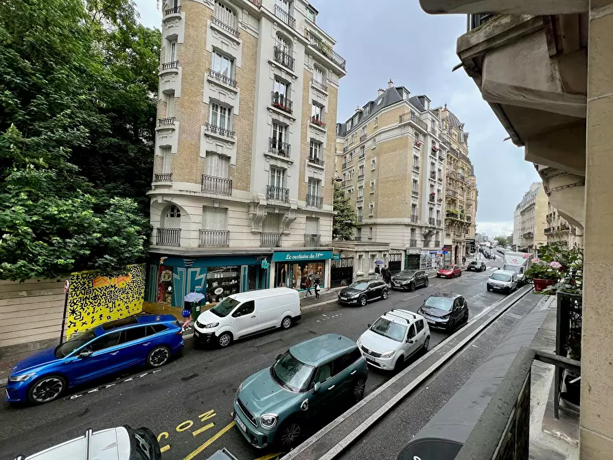 Immagine 10 di Appartamento in affitto  in Rue Damrémont a Paris 18