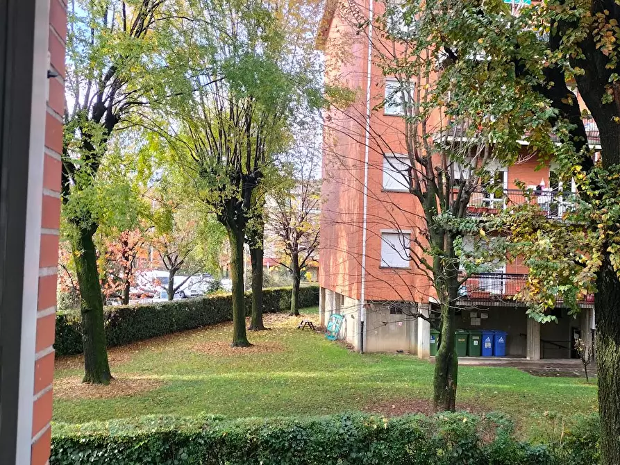 Immagine 2 di Camera in affitto  in Via Arturo Toscanini a Bergamo