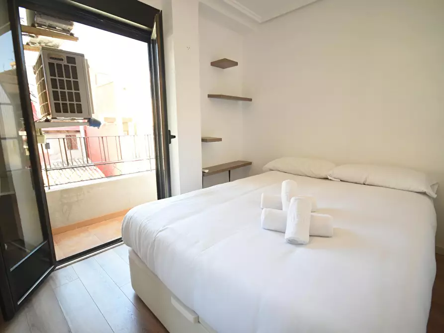 Immagine 8 di Appartamento in affitto  in Carrer d'Escalante a Valencia