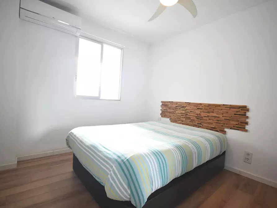 Immagine 7 di Appartamento in affitto  in Carrer d'Escalante a Valencia