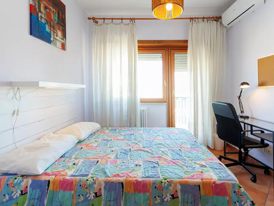 Immagine 2 di Camera in affitto  in Via Padre Semeria a Roma