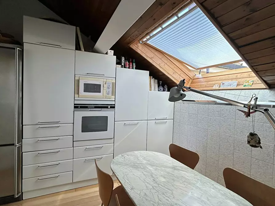 Immagine 10 di Appartamento in affitto  in Via Antonio Canova a Milano