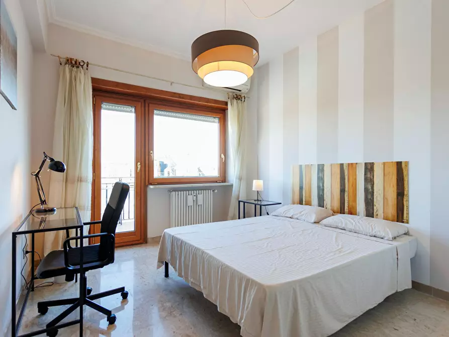 Immagine 2 di Camera in affitto  in Via Padre Semeria a Roma