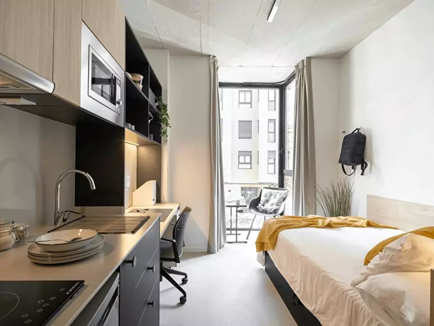 Immagine 2 di Appartamento in affitto  in Avinguda del Port a Valencia