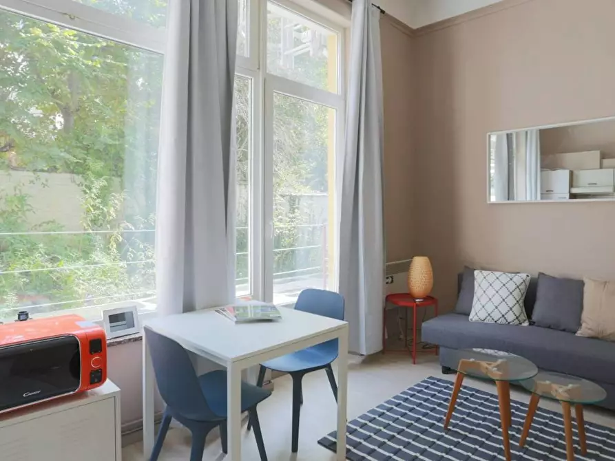 Immagine 3 di Appartamento in affitto  in Rue Souveraine a Ixelles