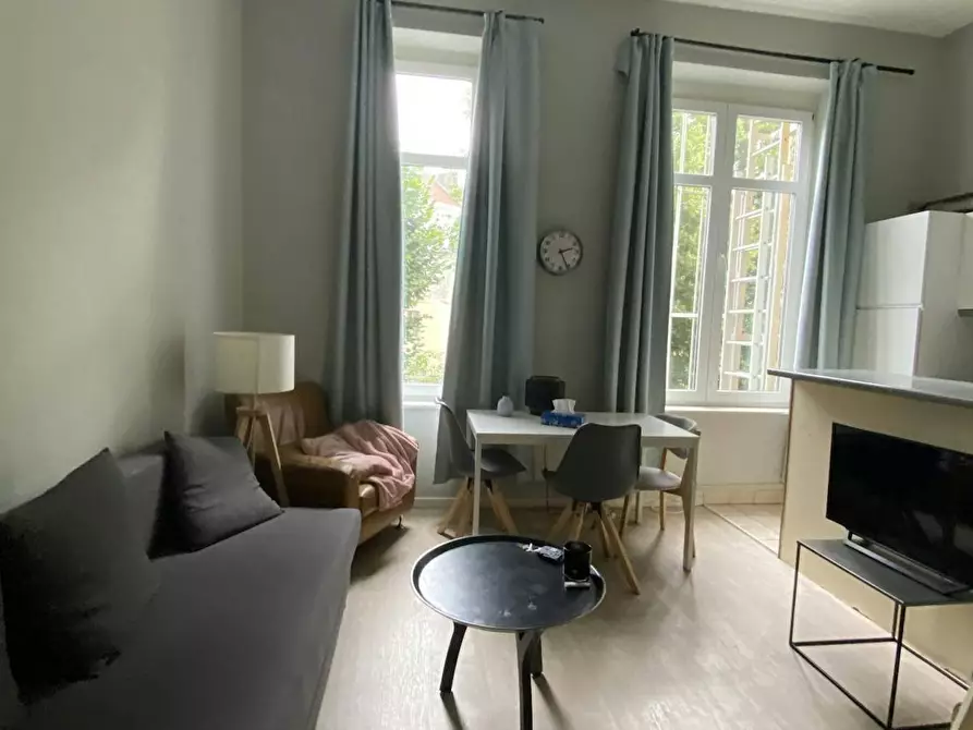 Immagine 2 di Appartamento in affitto  in Rue Souveraine a Ixelles