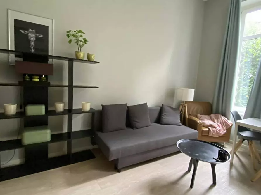 Immagine 3 di Appartamento in affitto  in Rue Souveraine a Ixelles