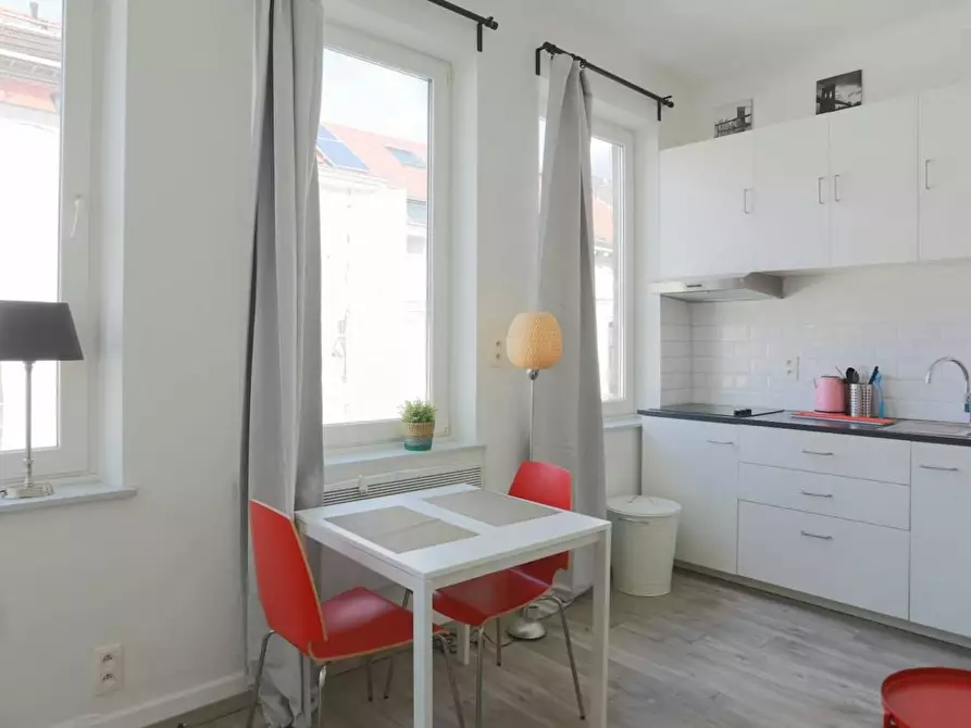 Immagine 5 di Appartamento in affitto  in Rue Souveraine a Ixelles