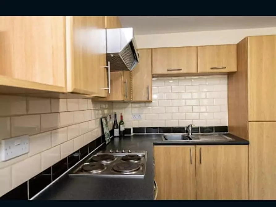 Immagine 7 di Camera in affitto  in Princes Road a 
