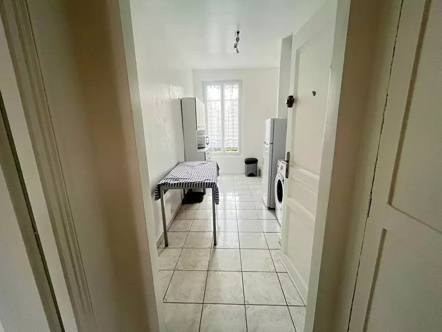 Immagine 9 di Appartamento in affitto  in Rue Eugène Caron a Courbevoie