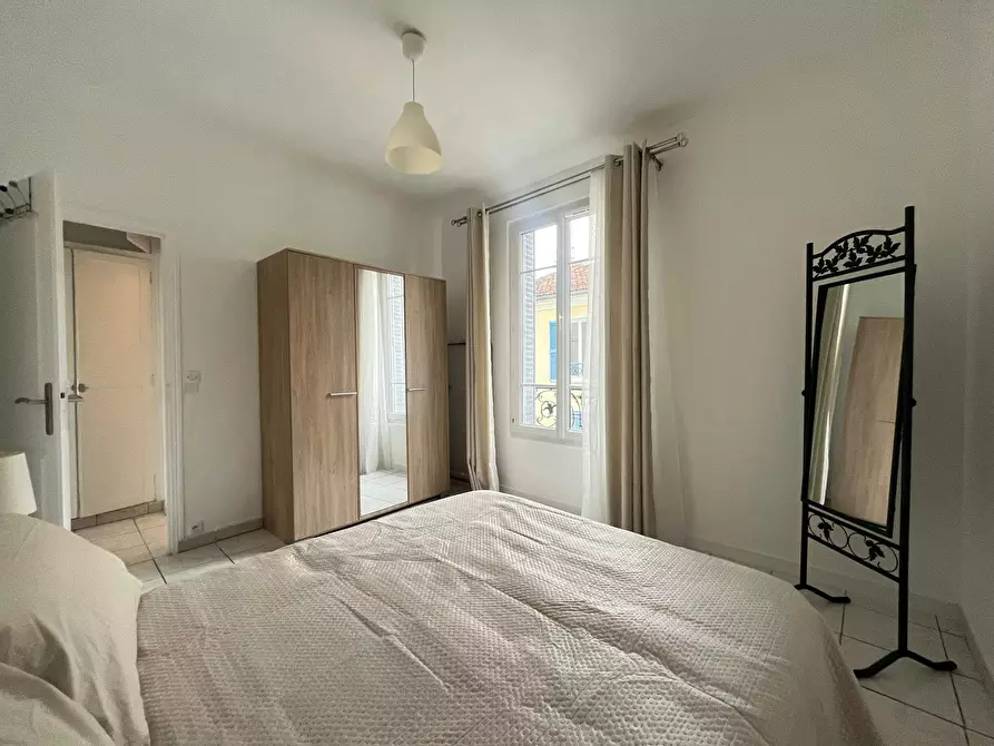 Immagine 4 di Appartamento in affitto  in Rue Eugène Caron a Courbevoie