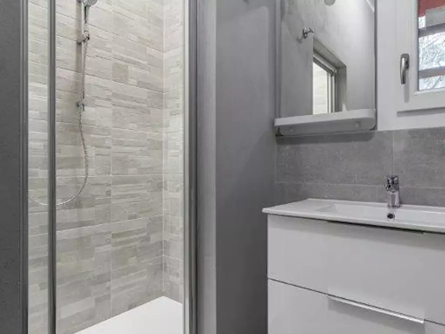 Immagine 8 di Appartamento in affitto  in Via della Salute a Bologna