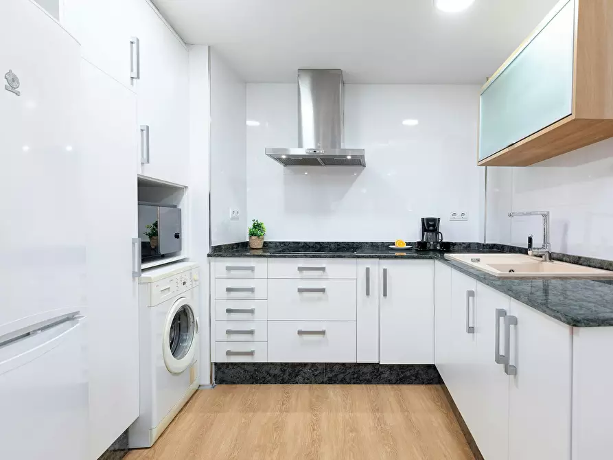 Immagine 5 di Appartamento in affitto  in Carrer del Mar a Valencia