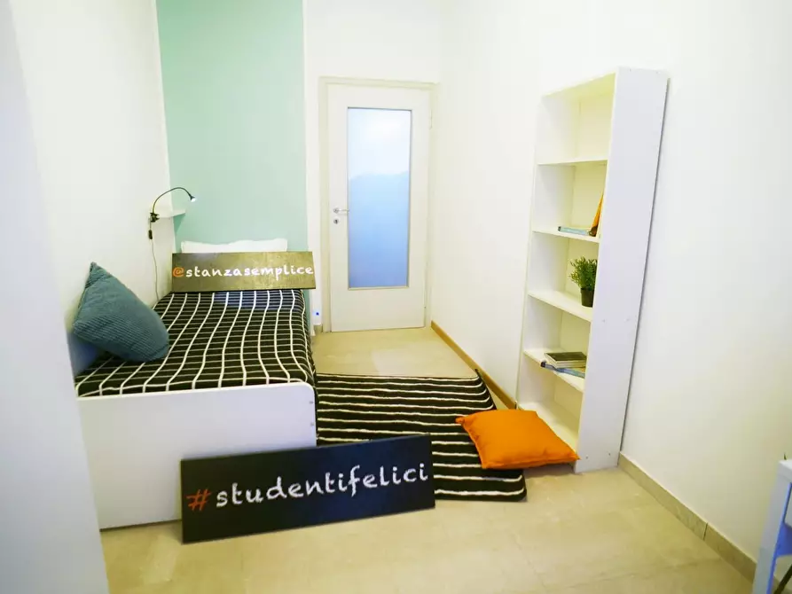 Immagine 9 di Camera in affitto  in Via Filippo Corridoni a Milano