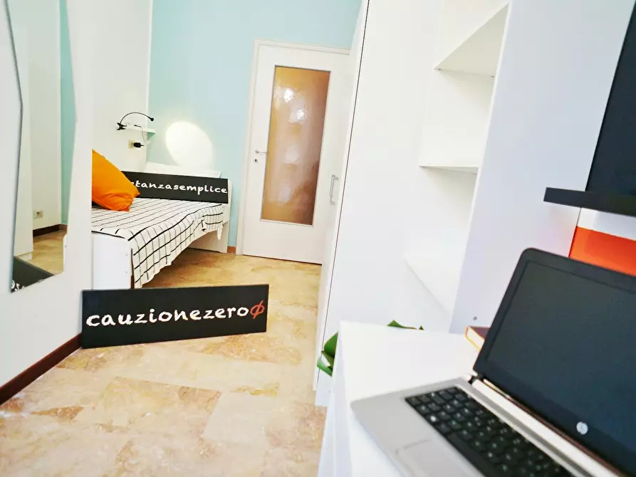 Immagine 7 di Camera in affitto  in Via Filippo Corridoni a Milano